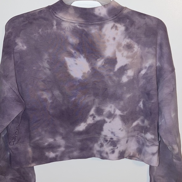 CALVIN performance purple tiedye cropped crew neck - Picture 3 of 6